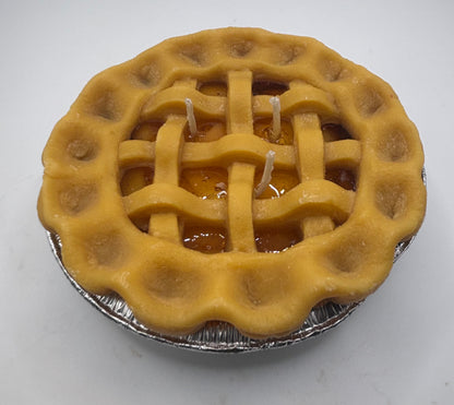 Dutch Apple Pie Candle with Lattice Crust – 8 oz, 3-Wick Realistic Dessert Candle