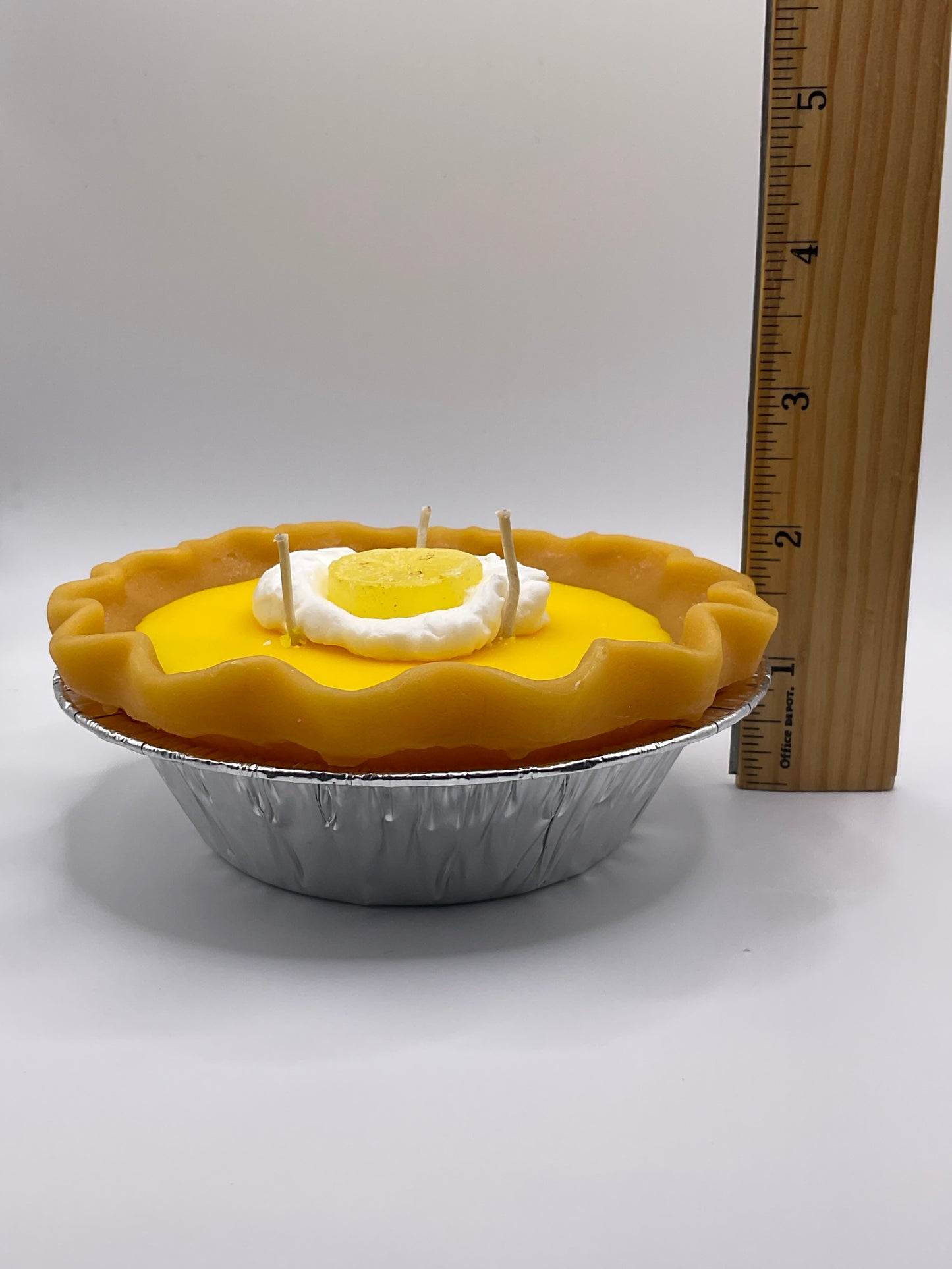 Medium 5 inch Lemon Pie Candle (3wicks)