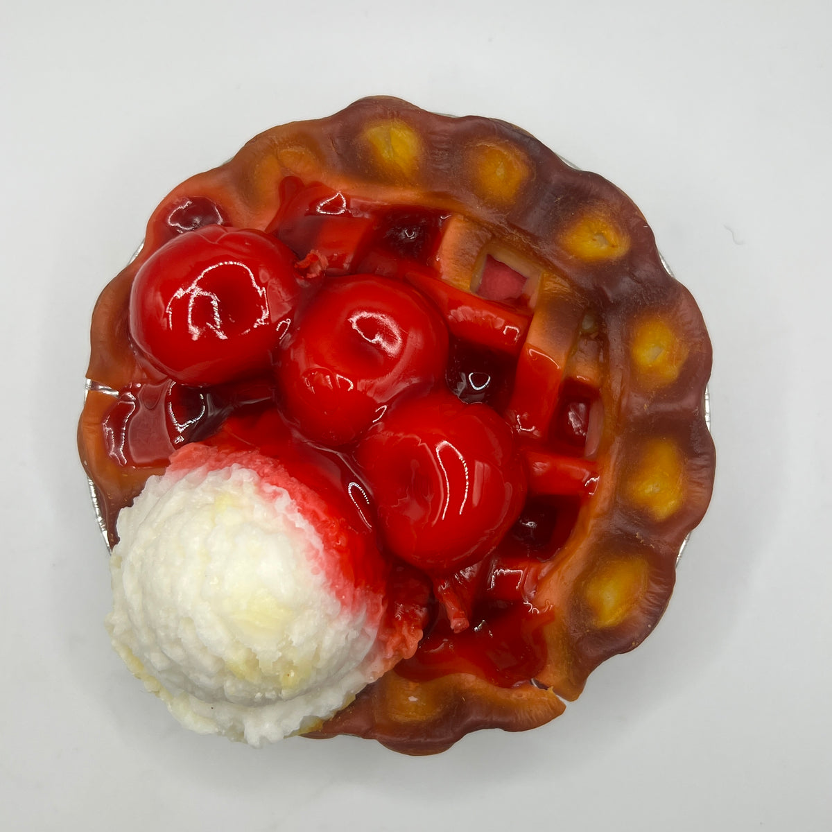Cherry Pie à la Mode Candle – 5" 2-Wick Food-Themed Dessert Candle