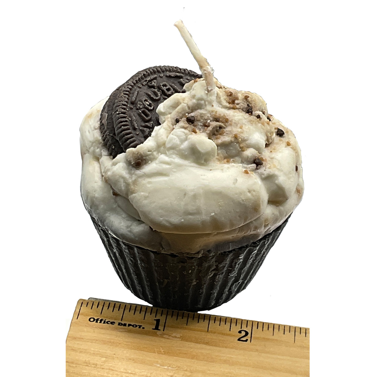 Cookies & Cream Cupcake Candle – 5 oz Dessert Candle | Whiff and Nibble